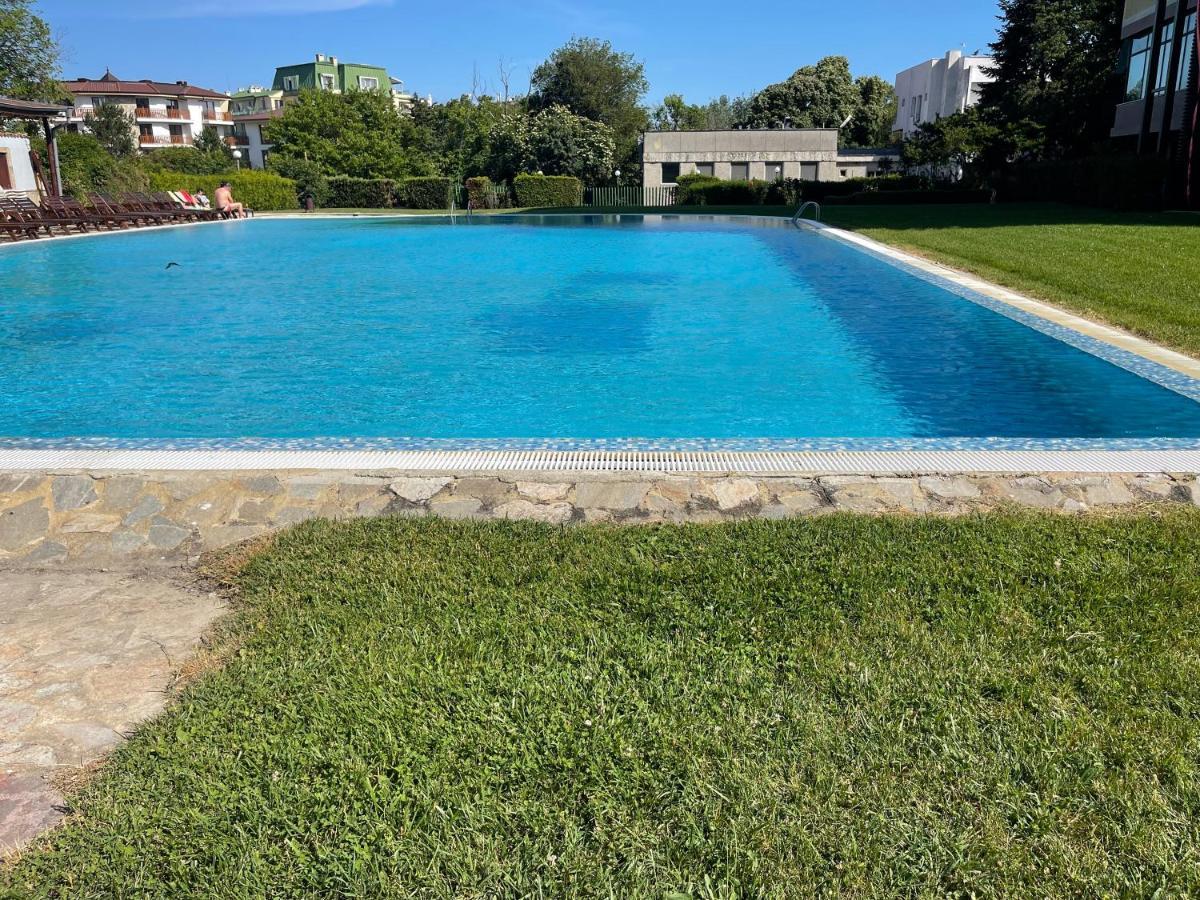 Sea Garden Beach Studio Saints Constantine and Helena Bagian luar foto